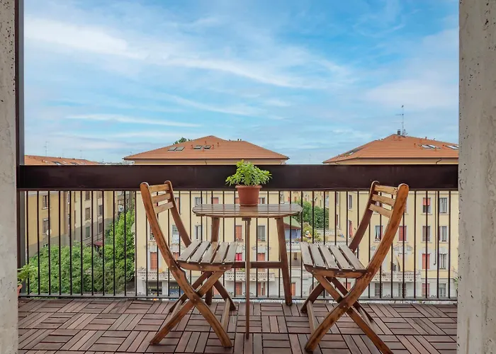Xenia Apartments - Colorful suite in Città Studi area